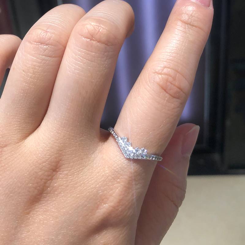 V形碎钻排戒S925银镀白金Women's Ring定制选款副石Moissanite0.36ct